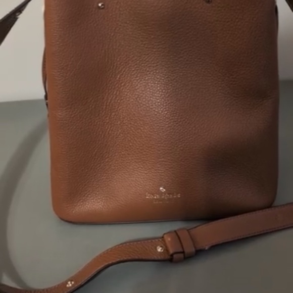 Kate Spade Tan Leather Bucket Bag and matching continental wallet 🧩 - Picture 2 of 4